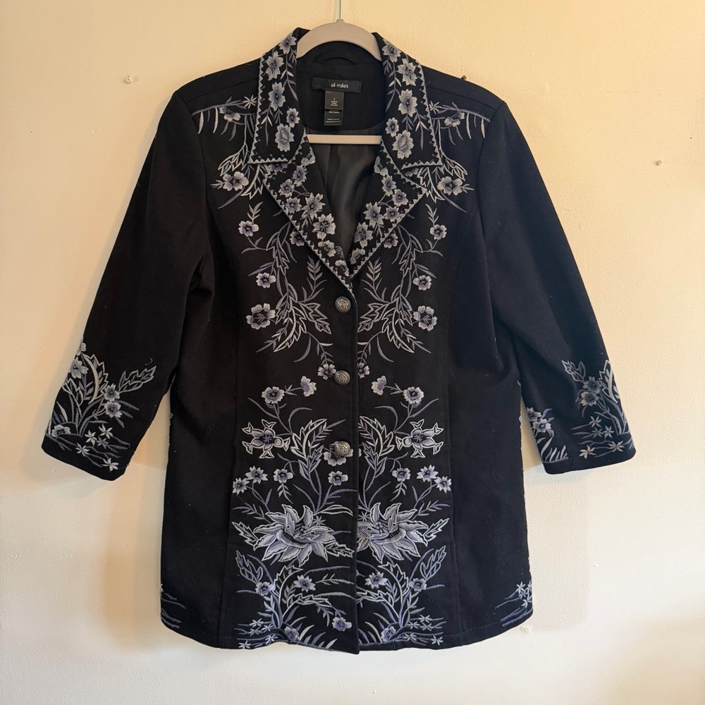 Ali Miles Black Jacket with White Floral Embroidery